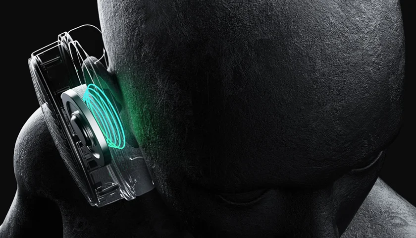 Расположенные под углом динамики обеспечивают четкий звук