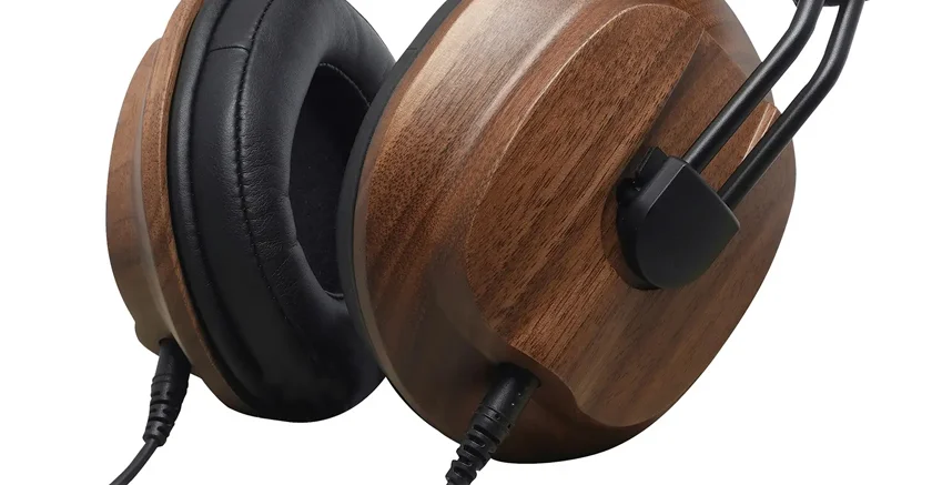 Корпус полуоткрытого типа