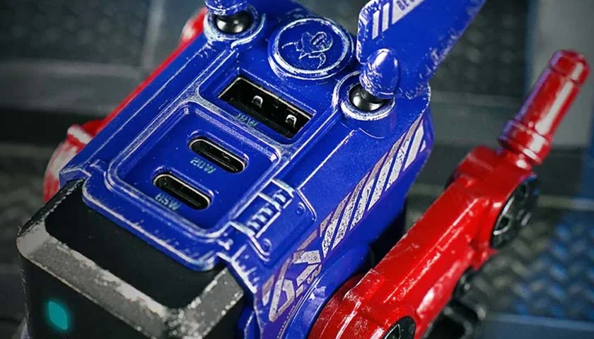 Gravastar_Alpha65_War_Damaged_Blaze_Blue зарядное устройство