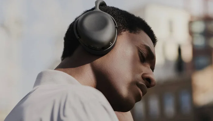 Услышьте каждую ноту. Каждое слово. Каждую деталь