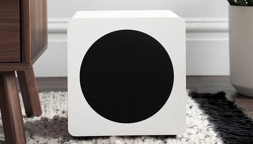 Kanto Sub8 сабвуфер