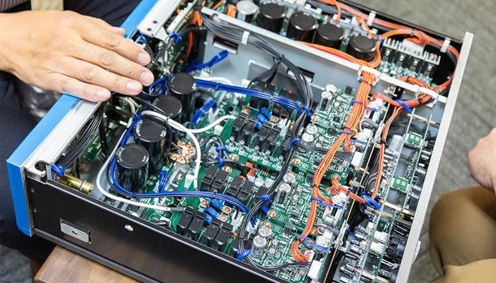 Купить усилитель для наушников Luxman P-100 CENTENNIAL Silver по