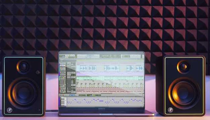 Mackie CR5-XBT