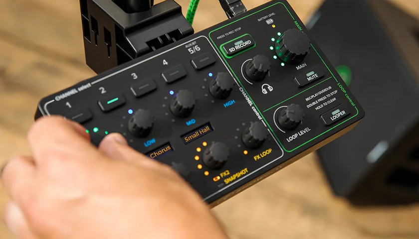 Шесть модулей эффектов