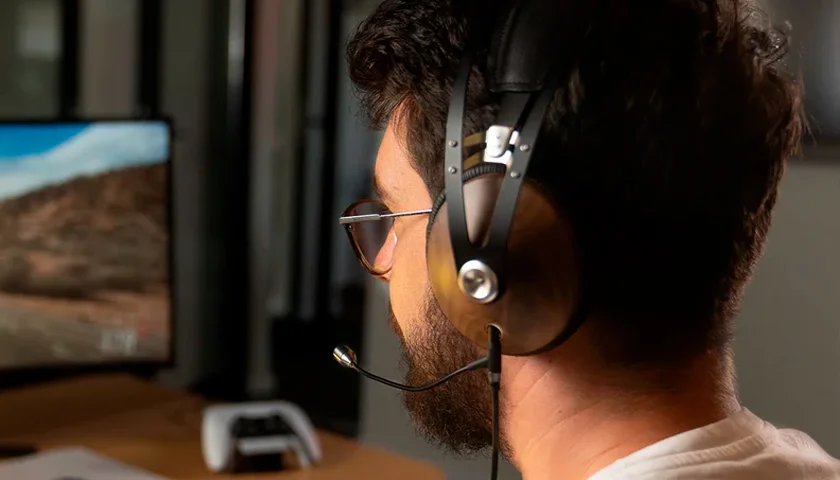 Meze 99 Classics Boom Mic Kit