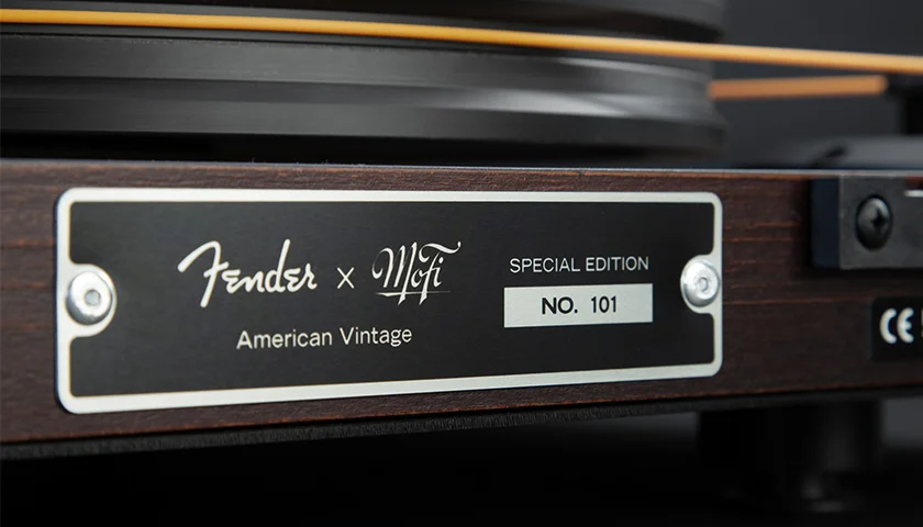 MoFi Fender American Vintage проигрыватель
