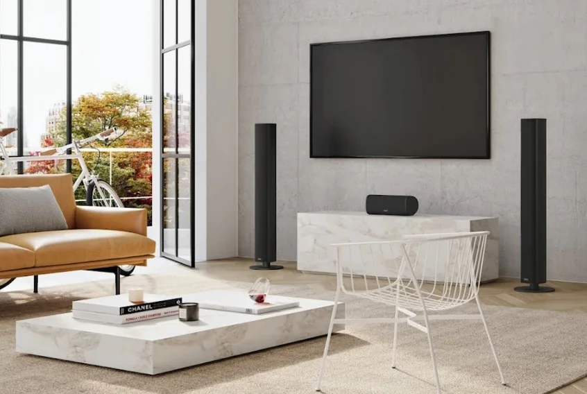 Piega Ace 50 Wireless – Напольная трехполосная активная акустическая система с беспроводной передачей.