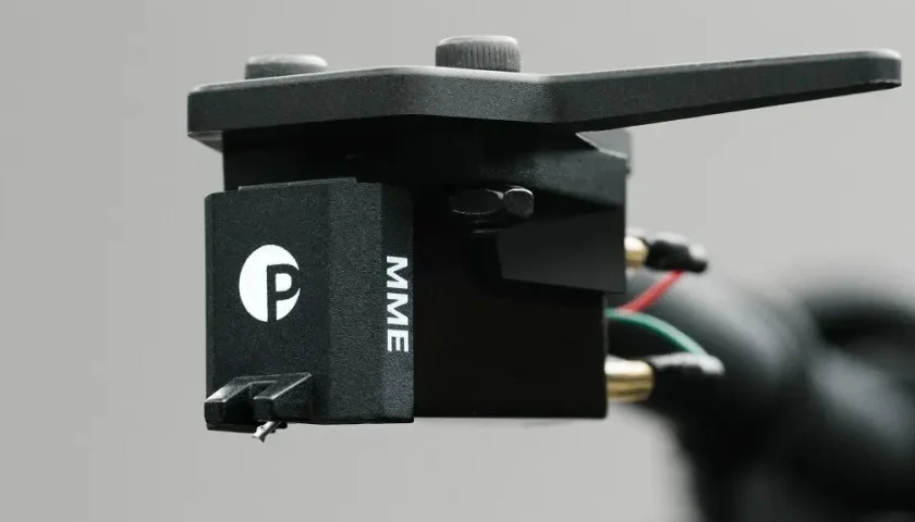 Тонарм с предустановленным звукоснимателем