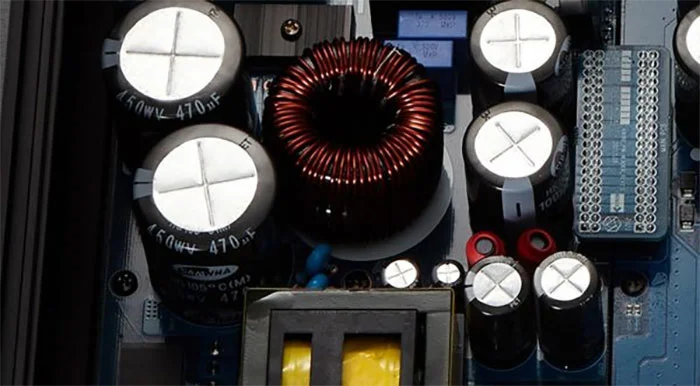 Блок питания мощностью 1 кВт