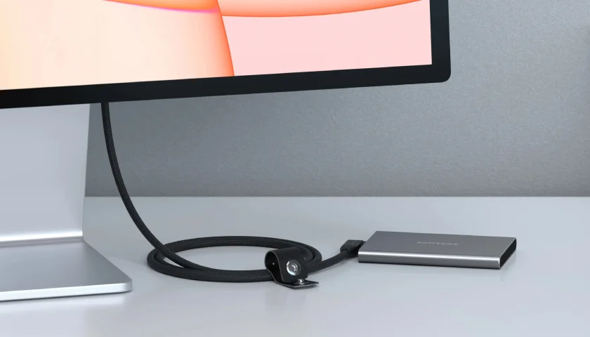 Прочный и экологичный дизайн Satechi Right Angle