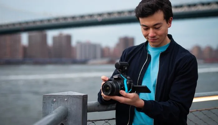 Встроенная ветрозащита и виброизолирующий подвес Встроенная ветрозащита и виброизолирующий подвес