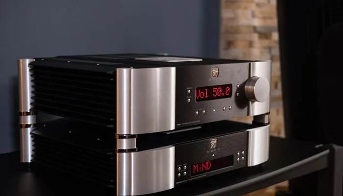 Moon by Simaudio 780D v2 