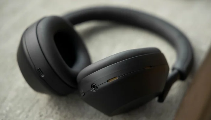 Полноразмерные наушники Sony WH-1000XM5 Black купить в Москве
