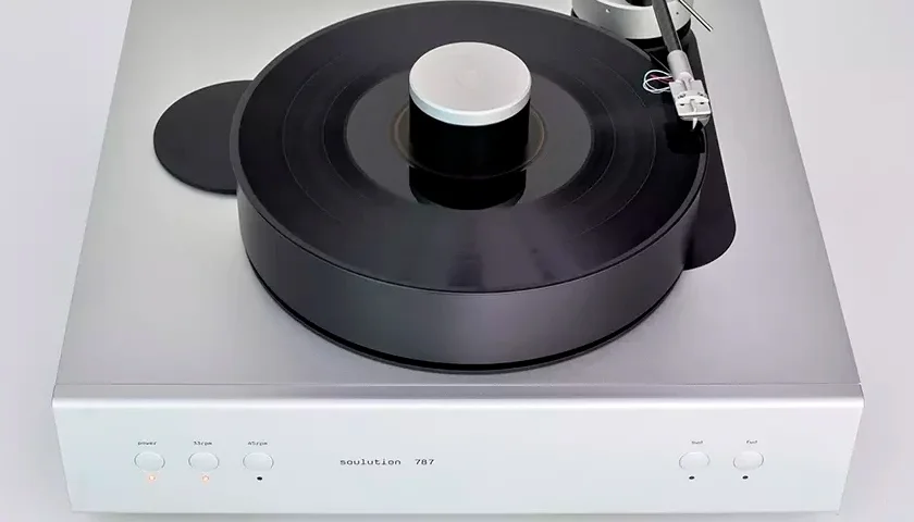Проигрыватель Soulution 787