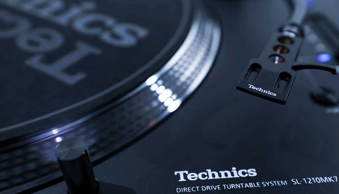 Подсветка иглы ярким и долговечным белым светодиодом