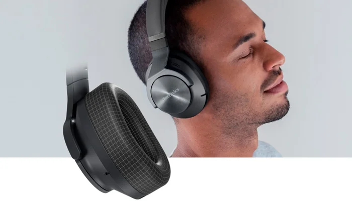 комфортно сидят на голове благодаря амортизирующим, супермягким амбушюрам