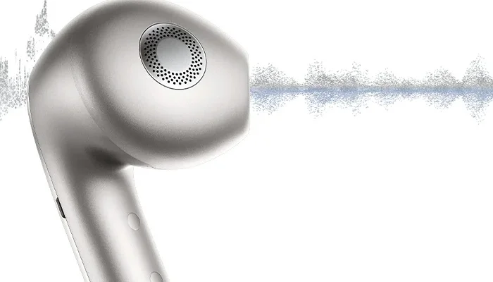 3 микрофона и искусственное шумоподавление для звонков