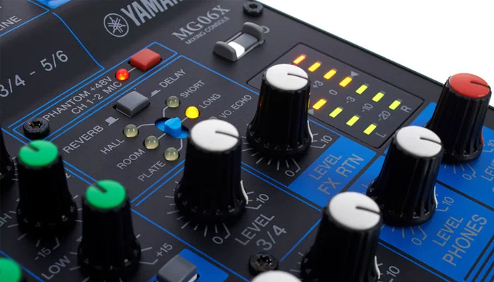Yamaha analog mixer