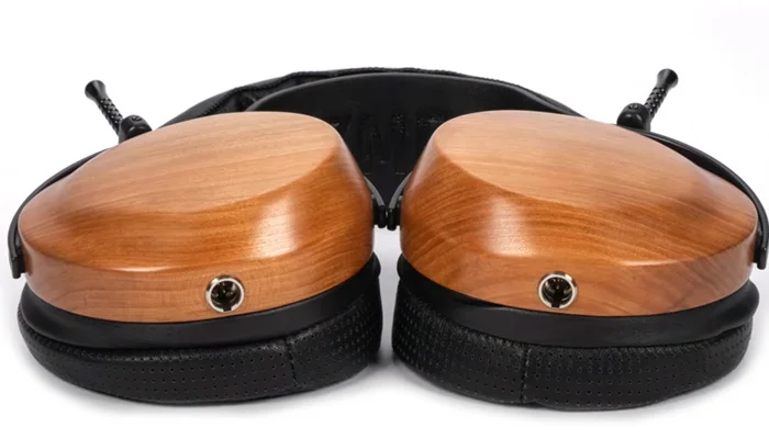 Уникальная широкая сцена