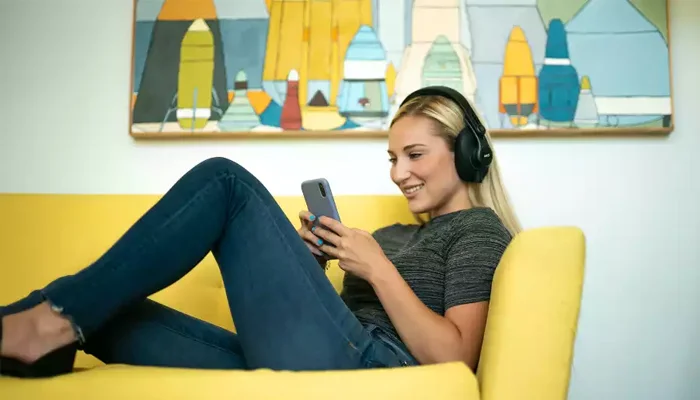 Прослушивание по проводной или беспроводной сети