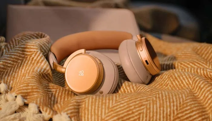 Bang_Olufsen_Beoplay_H100_Infinite