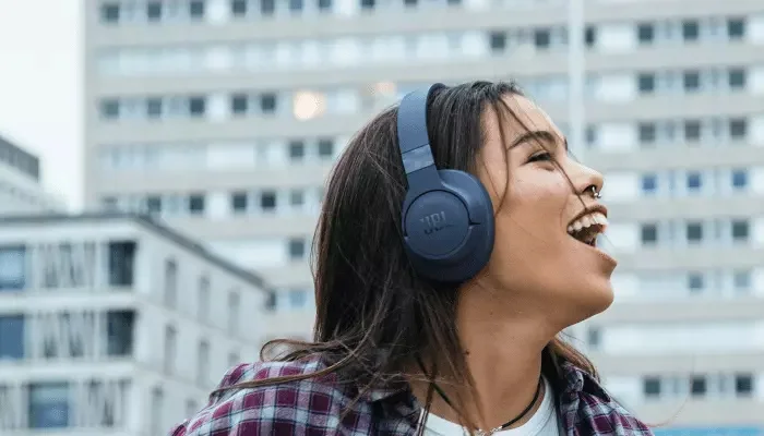 Технология JBL Pure Bass