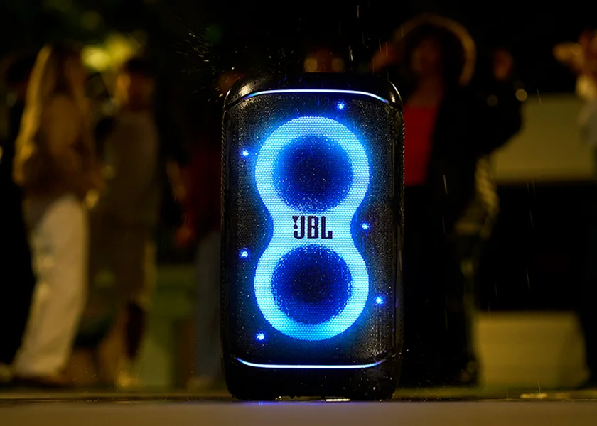 Электризующий звук с AI Sound Boost