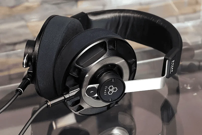 НааушникиFinal Audio D8000 Silver