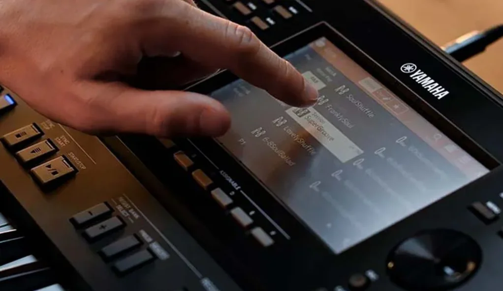 Синтезаторная клавиатура