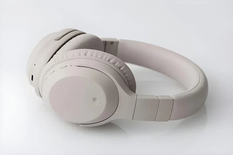 Final Audio UX2000 Cream