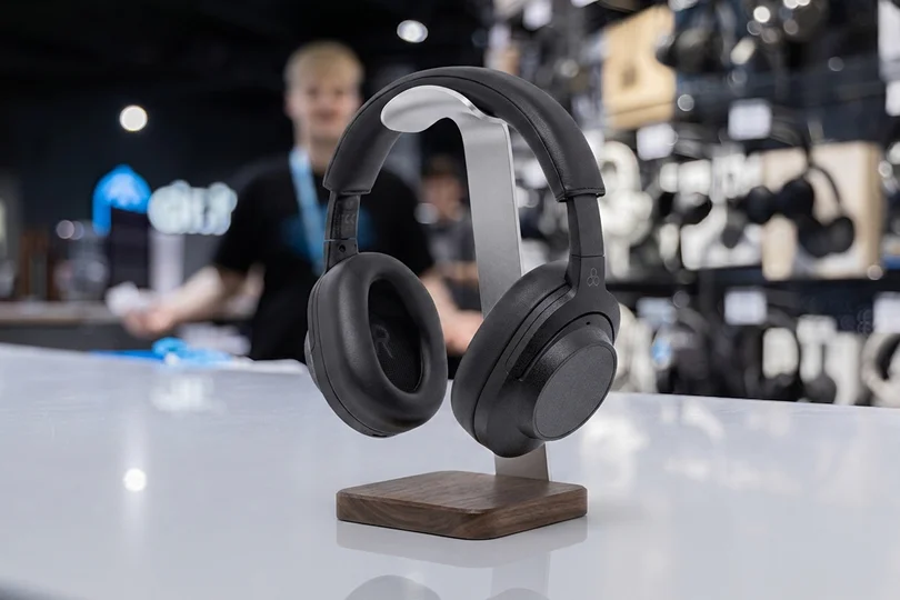 Final Audio UX5000 — универсальный Bluetooth-сегмент с упором на комфорт