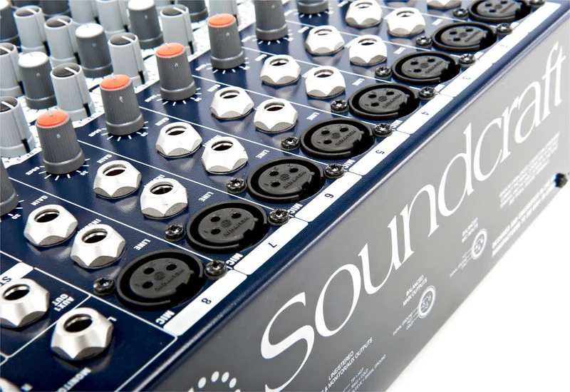 soundcraft_apm8