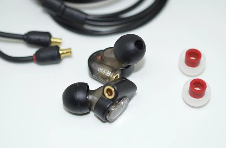 audiotechnica_ath_e50_117.jpg