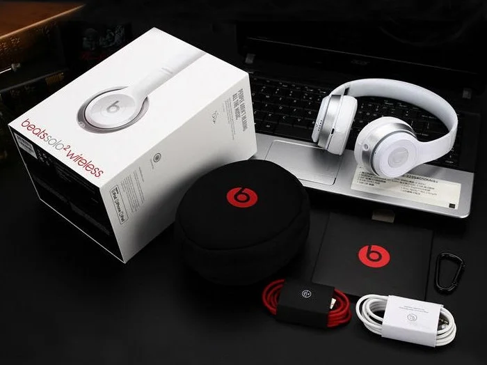 Beats Solo 2 Wireless White