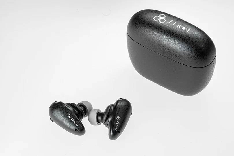 TWS-наушники Final Audio Tonalite Black (4).jpg