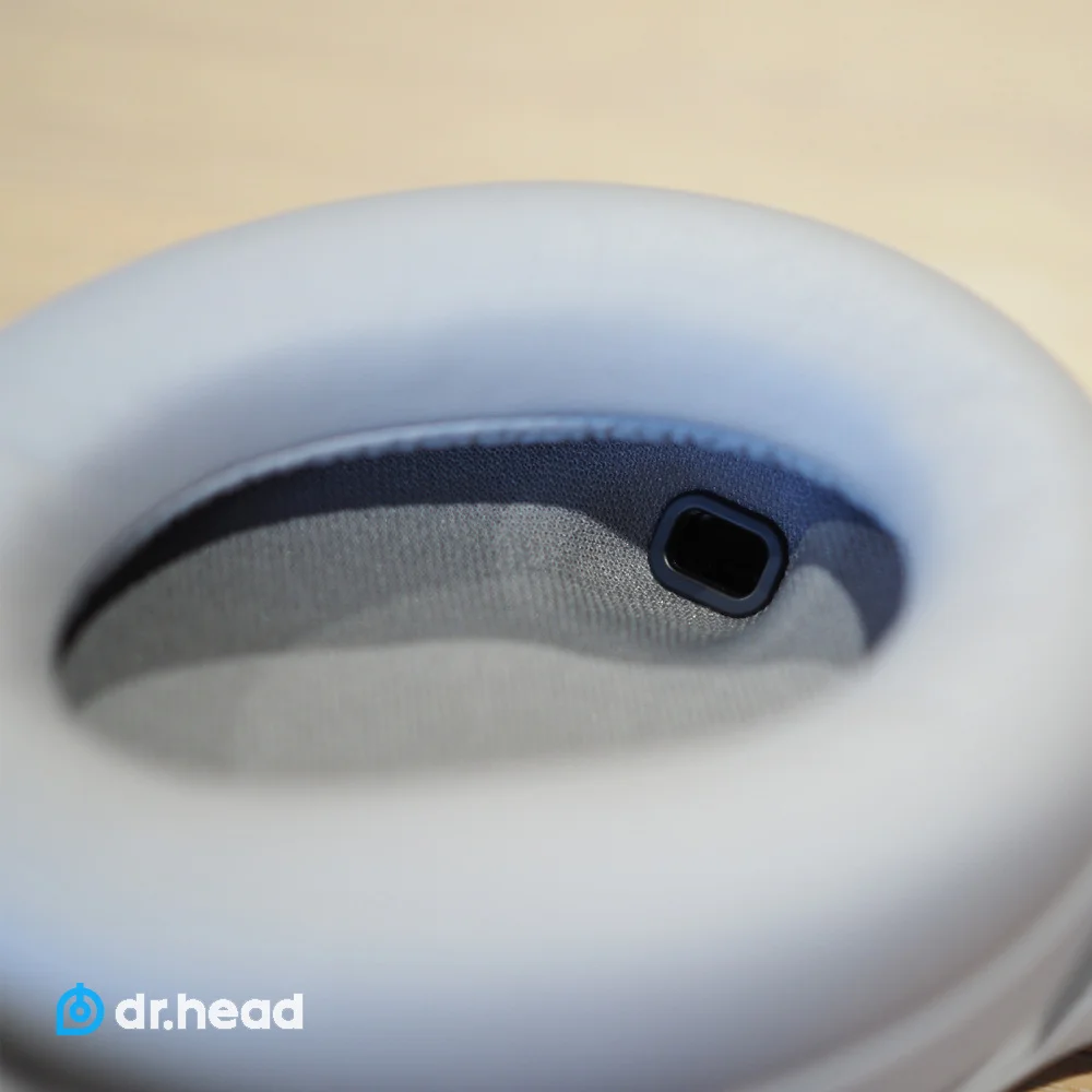 Sony WH-1000XM4 (11).jpg