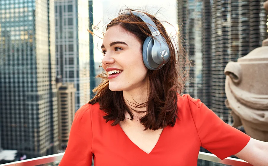 JBL Everest 710