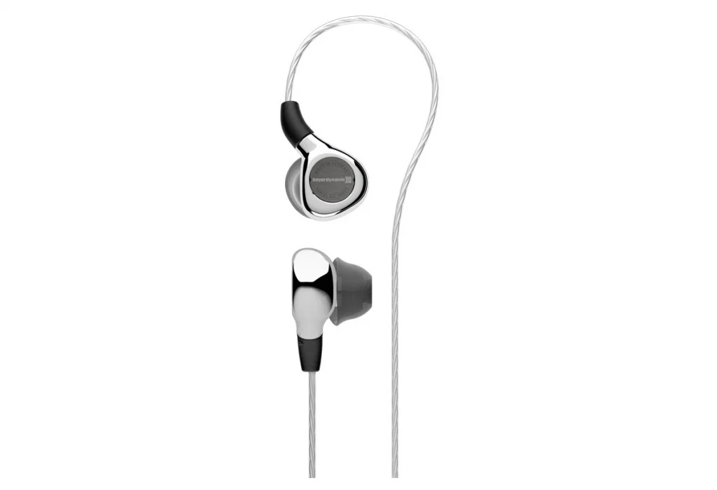 beyerdynamic-Xelento-remote-2.jpg