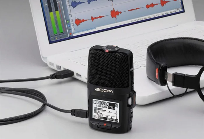 Высокоскоростной интерфейс USB 2.0 для быстрой передачи файлов