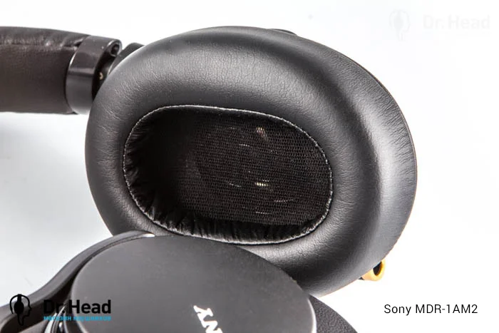 Sony MDR-1A и Sony MDR-1AM2