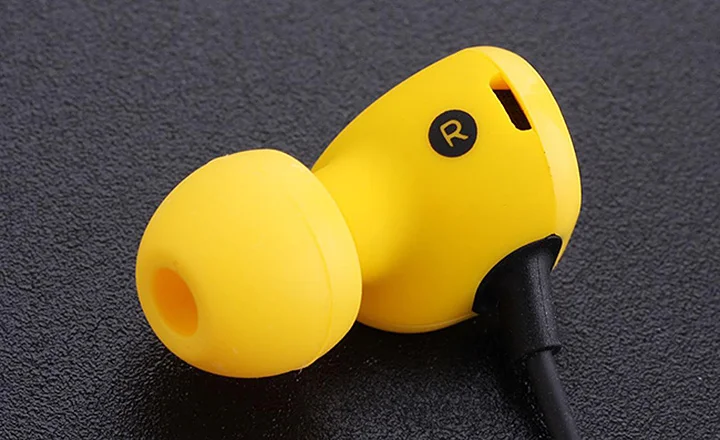 AKG Y20U