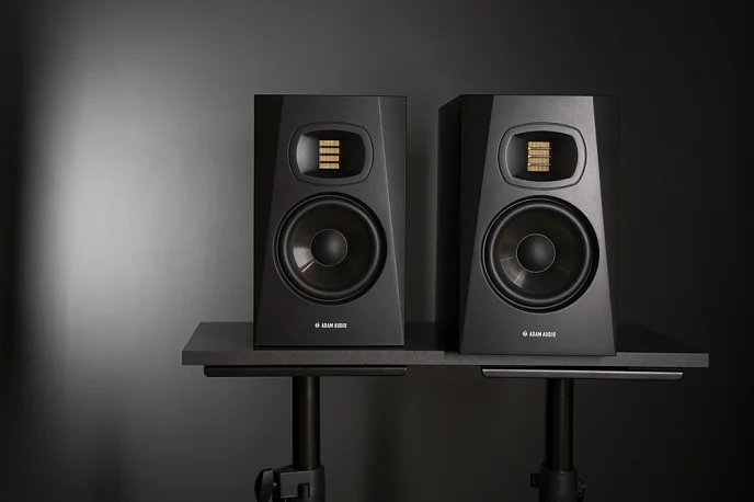 Студийный монитор ADAM AUDIO T5V - рис.3