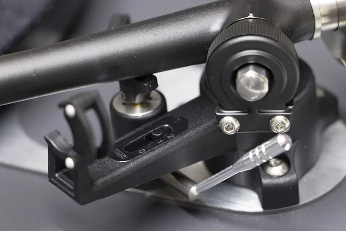 Проигрыватель винила Rega Planar 6 Black - рис.11