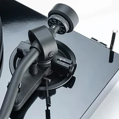 Проигрыватель винила Pro-Ject Debut S Phono High Gloss Black