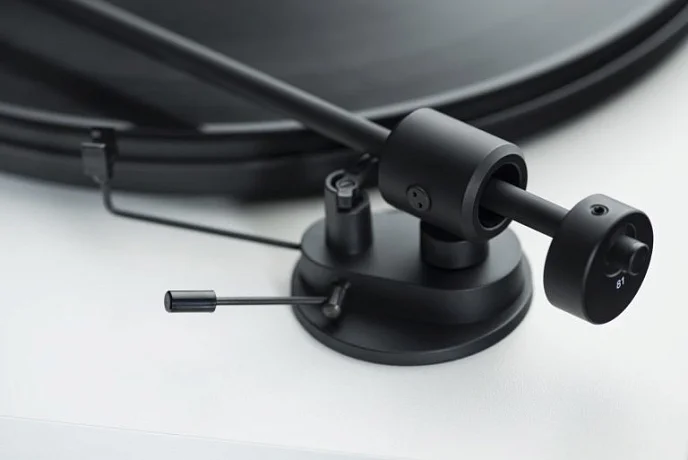 Проигрыватель винила Pro-Ject Primary E OM NN Piano Black - рис.4