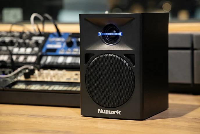 Студийный монитор Numark N Wave 360 Black - рис.1