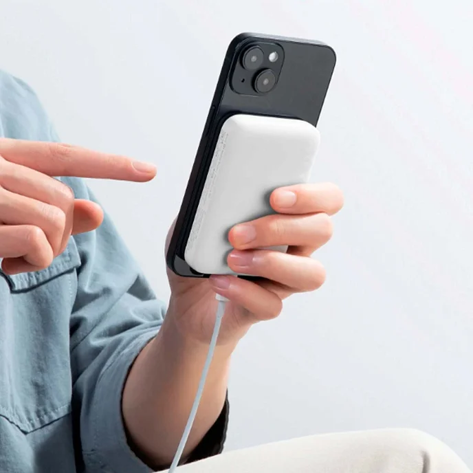 Портативный аккумулятор Anker Power Core 321 MagGo 5K White - рис.1