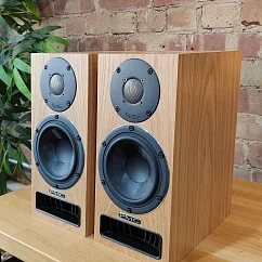 Полочная акустика PMC Active twenty5 21i Oak