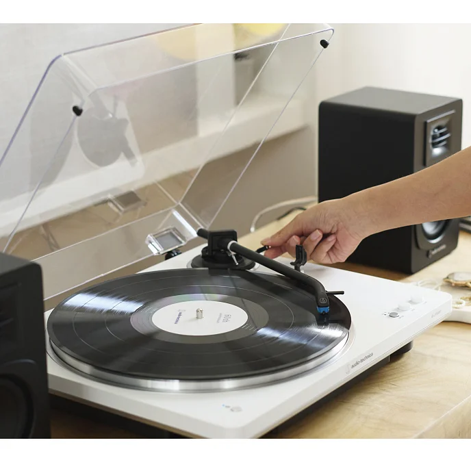 Проигрыватель винила Audio-Technica AT-LP70X White Silver - рис.4