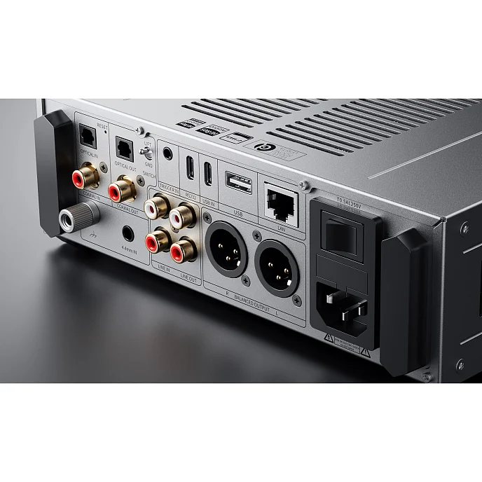 Усилитель-ЦАП для наушников FiiO K17 Silver - рис.4